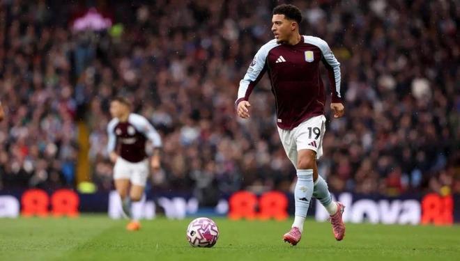 7场0球0助！曼联弃将在维拉举步维艰 或合同到期回归多特