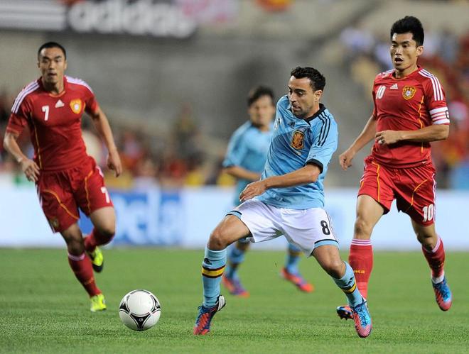 无缘过招世界第1！曝国足曾提出比赛意向，西班牙婉拒+选择伊拉克